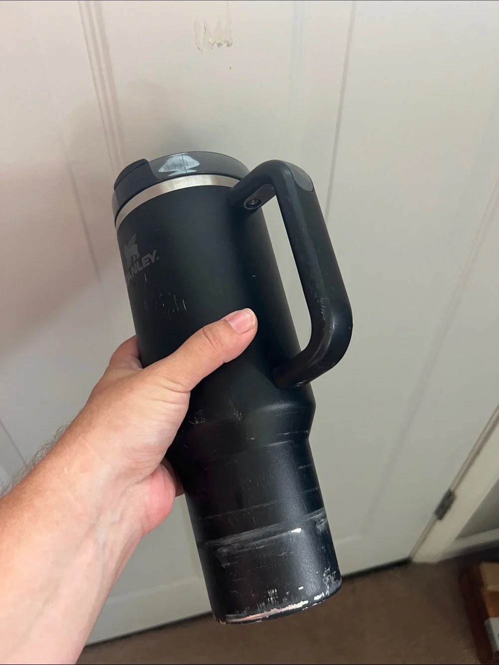 Stanley Matte Black Insulated Travel Mug with Handle - Picture 5 of 5